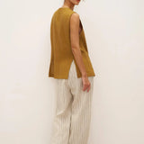 100% Linen Arc-Placket Button-Front Vest ELFRIDA