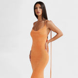 Luna - The dress that celebrates curves